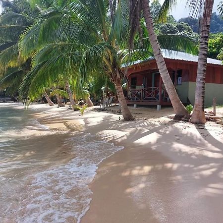 Отель Ella'S Place Salang Tioman Экстерьер фото