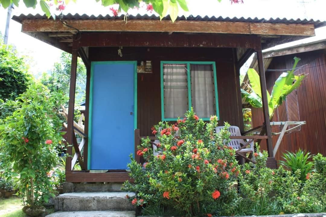 Отель Ella'S Place Salang Tioman Экстерьер фото