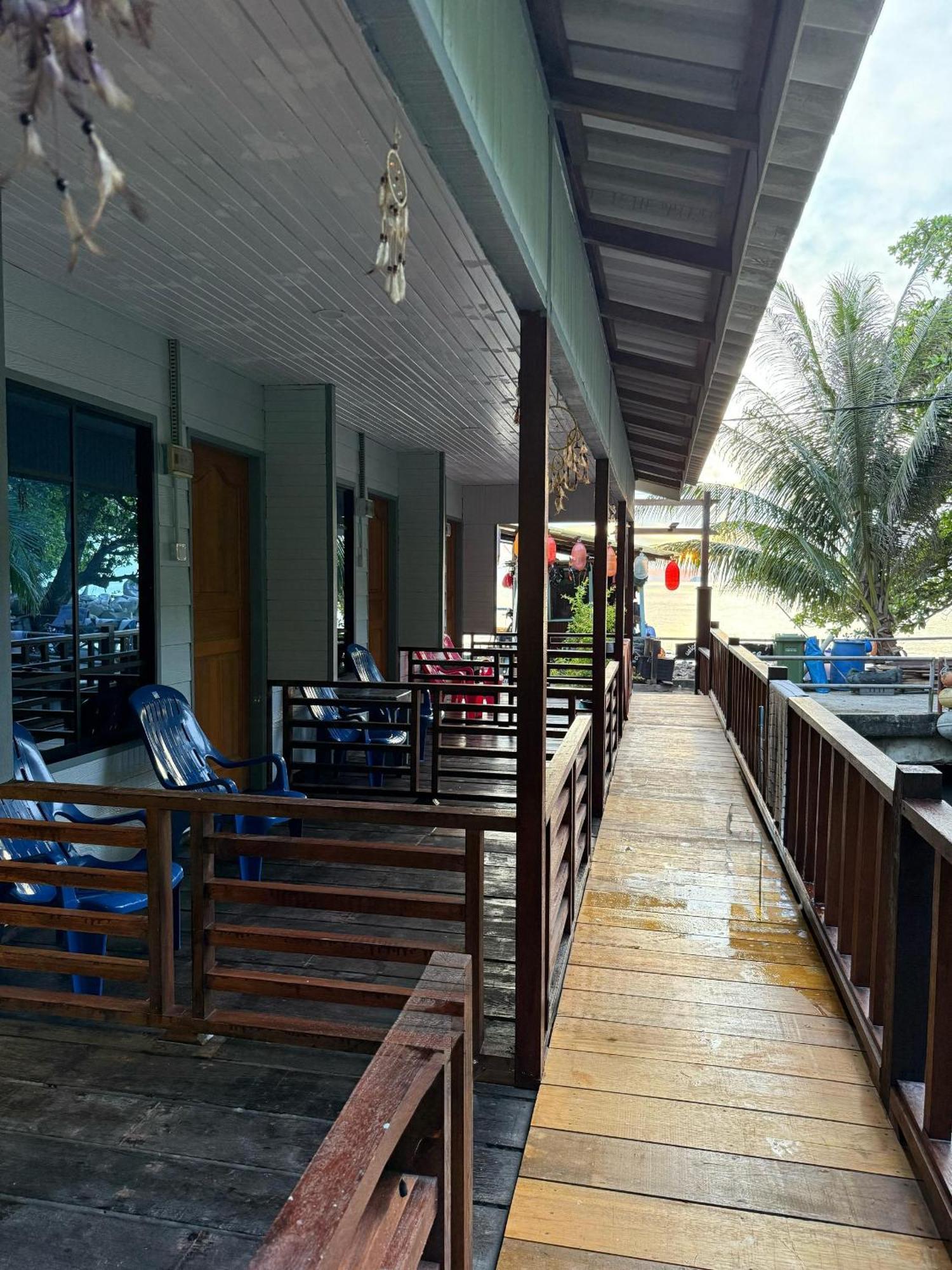 Ella'S Place Salang Tioman Kampong Ayer Batang Номер фото